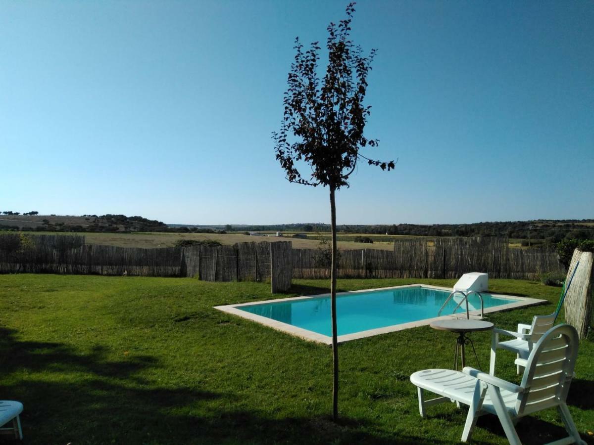 Casas Olmo Y Fresno Jardin Y Piscina A 17 Kilometros De Vakantiehuis